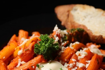 Pasta with veg creame tomato sauce